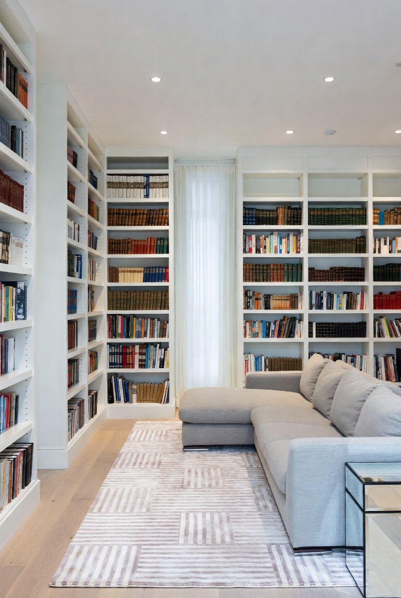 Small Living Room Decor Ideas That Actually Make It Feel Bigger